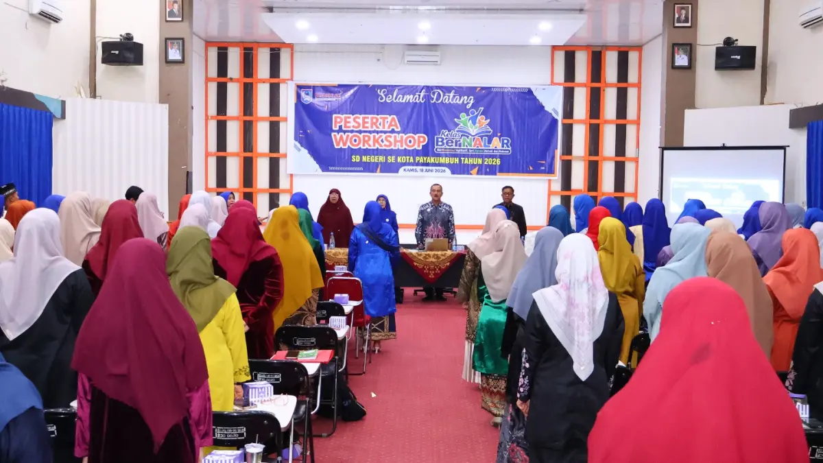 Workshop Implementasi Kelas BerNALAR yang diikuti guru SD negeri dan swasta se-Kota Payakumbuh di Aula SKB Payakumbuh, Kamis (18/6/2026).