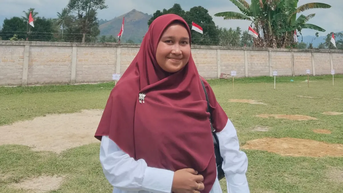 Ayu Komala Sari, S.Pd.