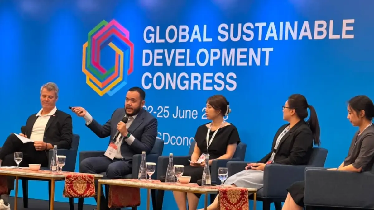 Wali Kota Padang Fadly Amran menjadi keynote speaker pada GSDC 2026 dan memaparkan strategi penanganan bencana hidrometeorologi Kota Padang.(Foto: Diskominfo)