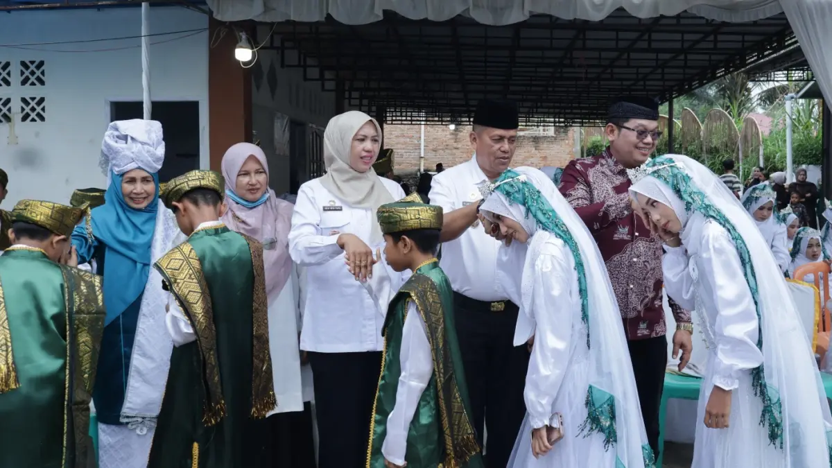 Wakil Wali Kota Payakumbuh Elzadaswarman menghadiri Khatam Al-Qur
