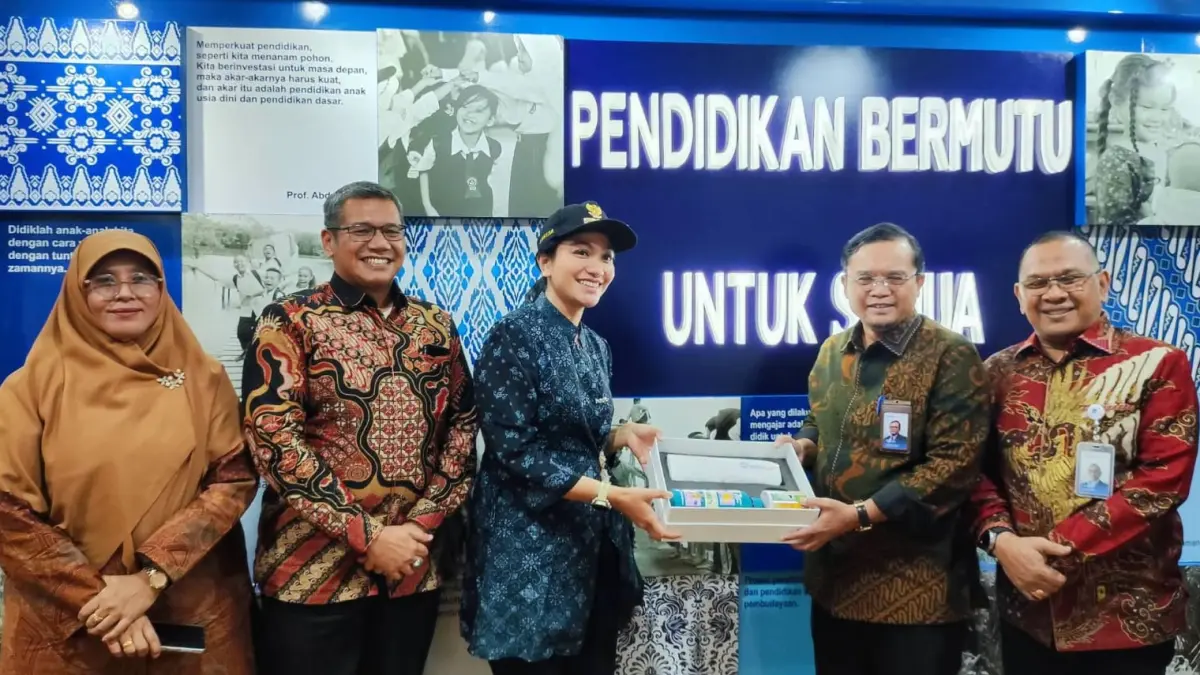 Bupati Dharmasraya Annisa Suci Ramadhani bersama jajaran Dinas Pendidikan kunjungi Direktorat Jenderal PAUD Dikdasmen Kemendikdasmen untuk memperjuangkan revitalisasi sekolah dan pembangunan Sekolah Nasional Terintegrasi, Kamis (25/6/2026).