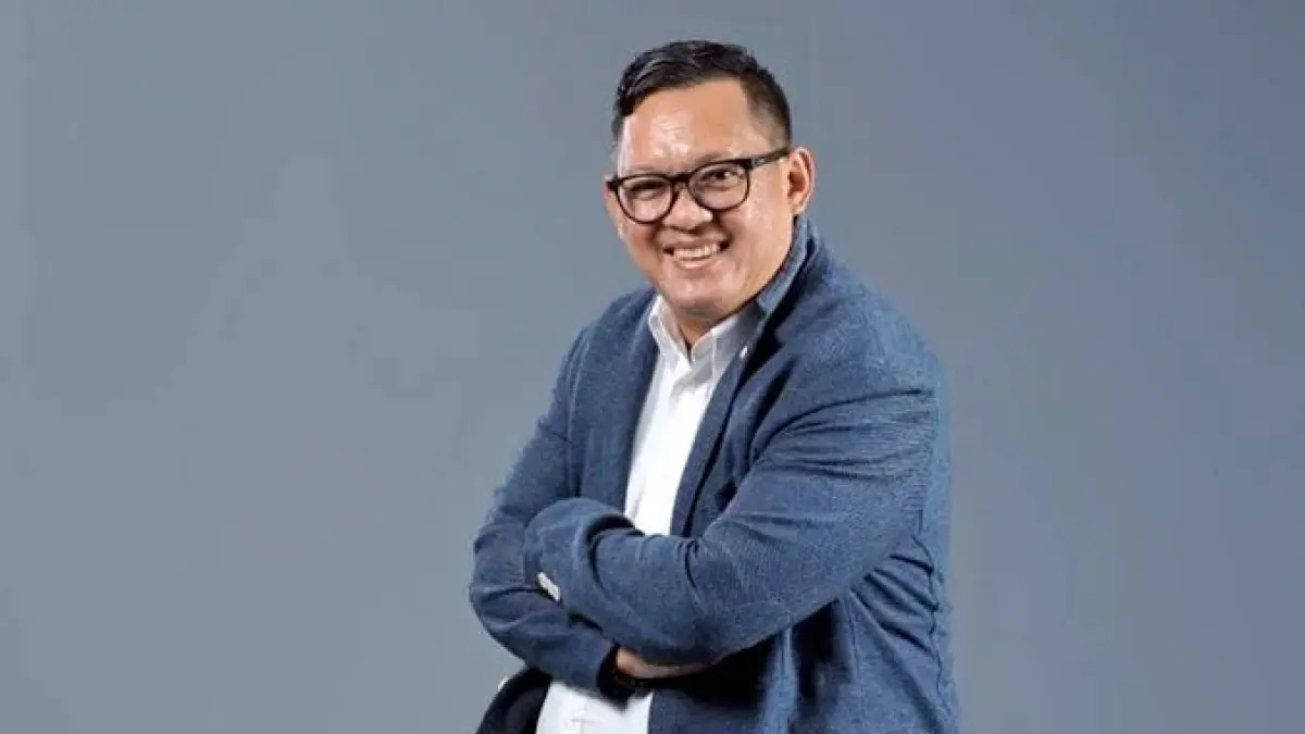 Dr Taufan Hunneman