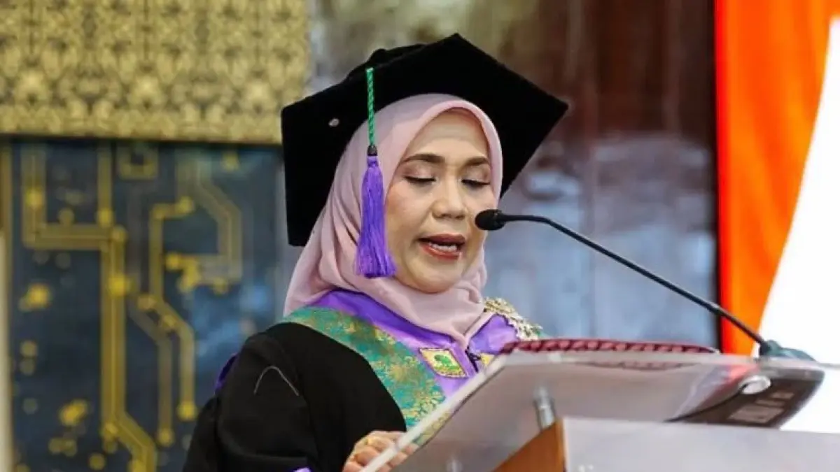 Prof Helmizar.