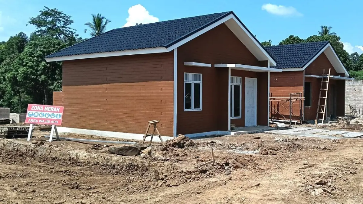 Huntap di Nagari Rambatan, Kabupaten Tanahdatar, yang dibangun menggunakan Sepablock (bata interlock) produksi PT Semen Padang untuk penyintas banjir bandang. Sebanyak 60 unit telah rampung, sementara 79 unit lainnya masih dalam tahap pembangunan.