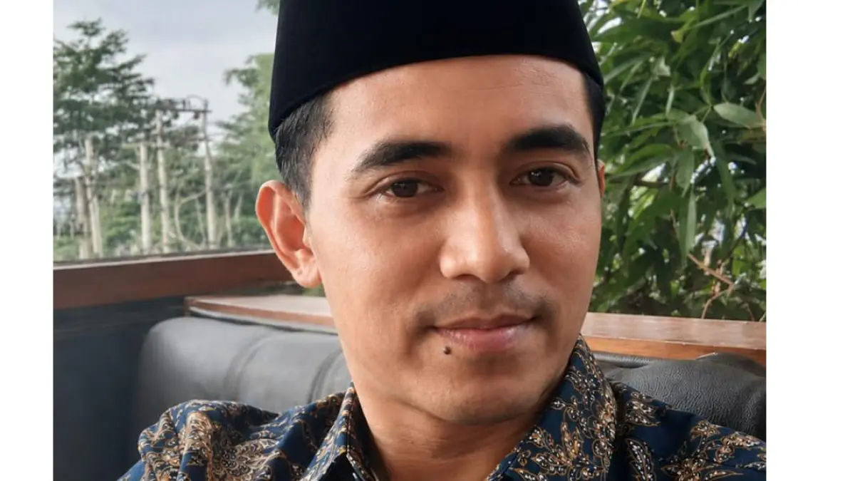 Novi Handra, S.Pd.I., M.Pd., GURU SMPN 8 PAYAKUMBUH