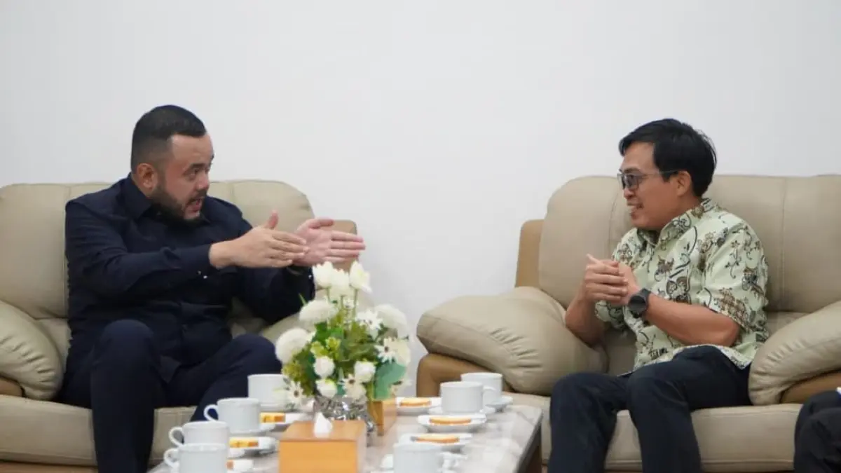 Wali Kota Padang Fadly Amran menerima General Manager Pelindo Regional 2 Teluk Bayur membahas pembangunan Maritim Center Muara Padang.(Foto: Diskominfo)