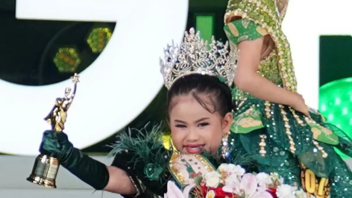 Yasmin Pratiwi Dinata saat dinobatkan jadi  Grand Winner Miss Toddler Grand Runway Indonesia (GRI) 2026 yang digelar di Jakarta, pada Minggu (28/6) lalu. (DOKUMENTASI PRIBADI)