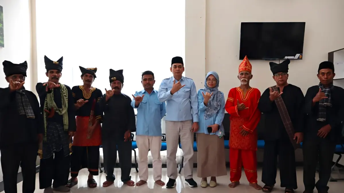 Tiga Budaya Solok Ditetapkan Jadi Warisan Budaya Takbenda Indonesia. Balaho, Tari Tupai Janjang Koto Hilalang, dan Indang Solok resmi memperoleh status Warisan Budaya Takbenda Indonesia, sehingga total WBTbI Kabupaten Solok kini mencapai 10 karya. 