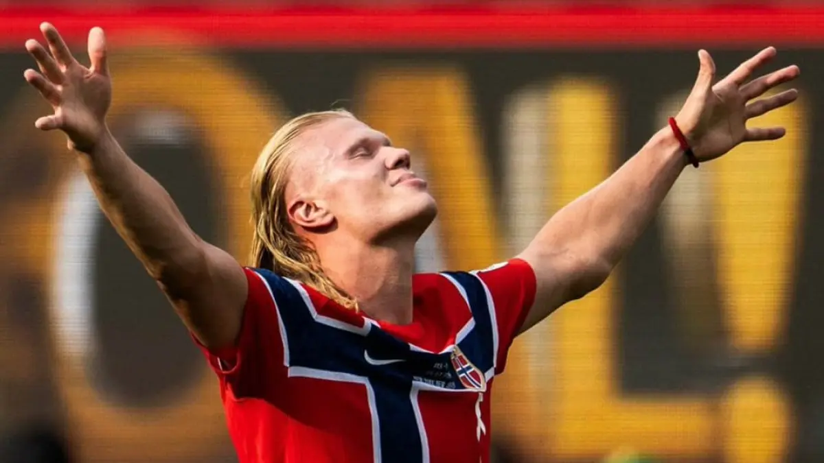 Erling Haaland merayakan gol ke gawang Brasil yang membawa Norwegia lolos ke perempat final dan menyamai Kylian Mbappe di top skor Piala Dunia 2026.(Foto: X @ErlingHaaland)