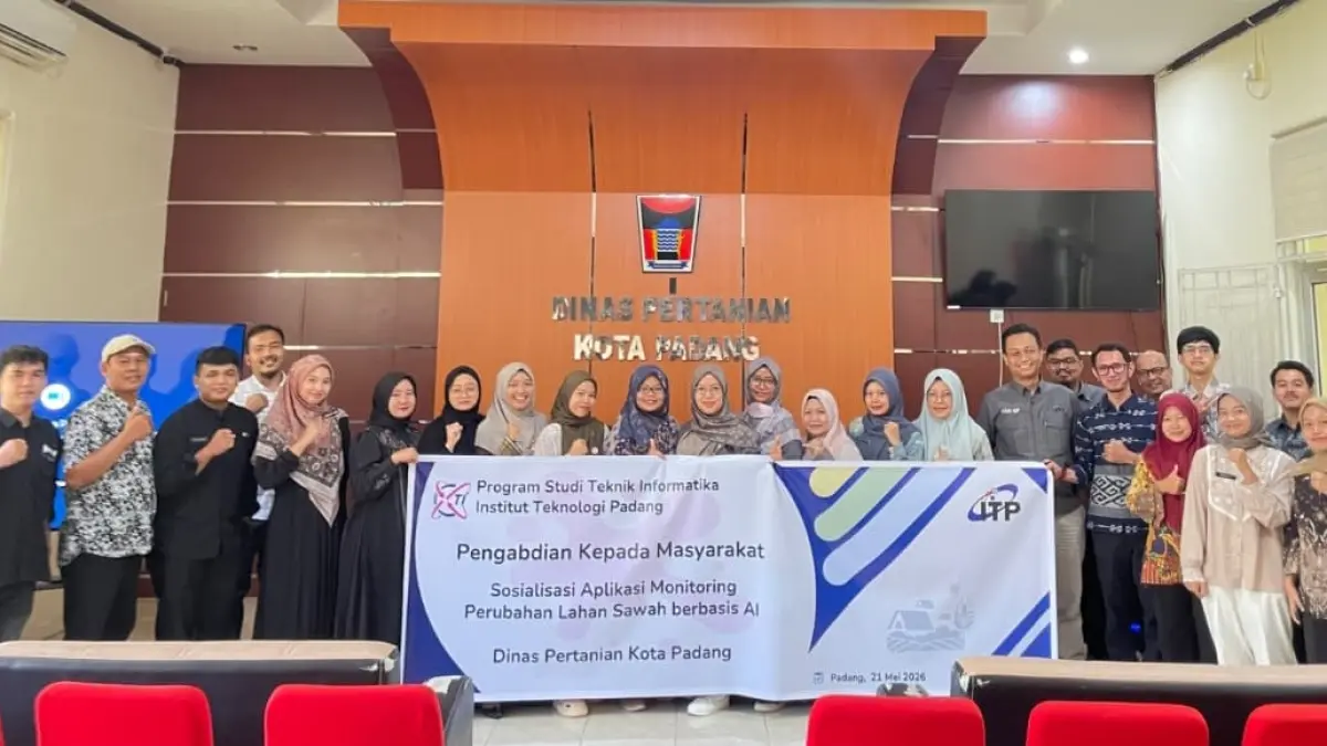 Program Studi Teknik Informatika ITP menggelar Sosialisasi Aplikasi Monitoring Perubahan Luas Lahan Sawah Berbasis AI di Dinas Pertanian Kota Padang pada 22 Mei 2026.(Foto: IST)