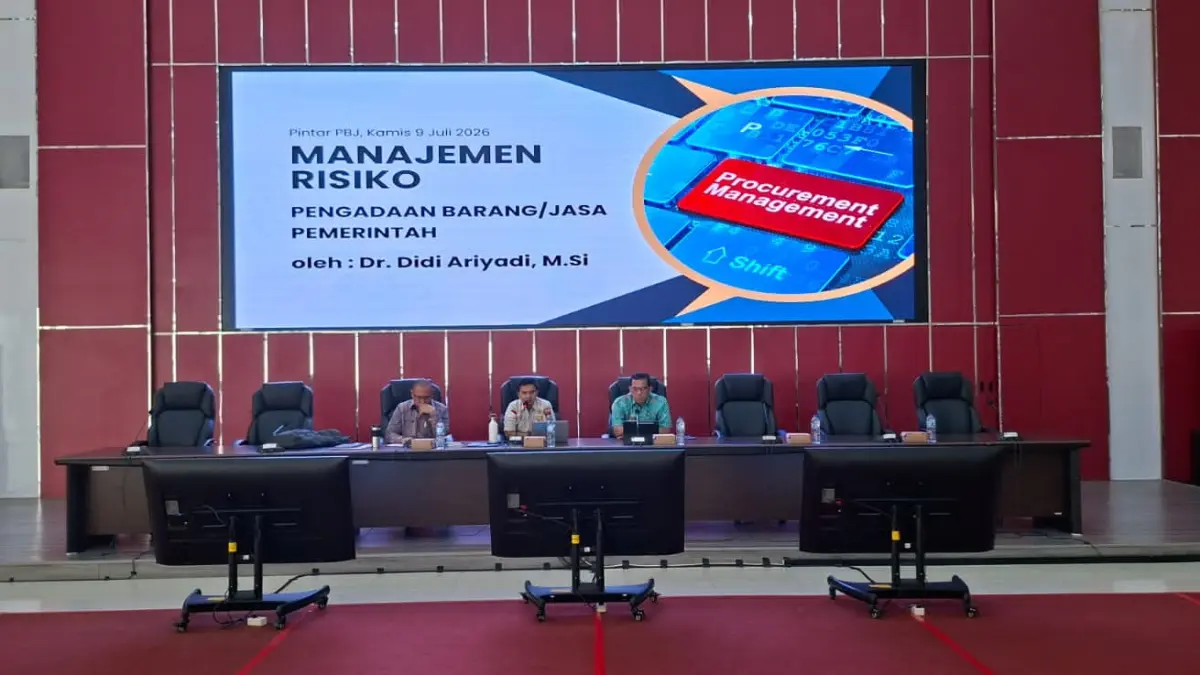 Pemko Padang menggelar pelatihan Pintar PBJ (Smart Procurement) di Ruang Rapat Bagindo Aziz Chan, Balai Kota Padang, Kamis (9/7). (DOK PEMKO PADANG)