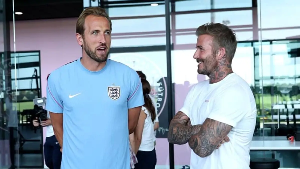 Mantan Kapten Legendaris Timnas Inggris, David Beckham mengunjungi skuad The Three Lions di pusat latihan Inter Miami, Florida untuk memberikan dukungan dan motivasi kepada Harry Kane dan kawan-kawan.(Foto: X @England)
