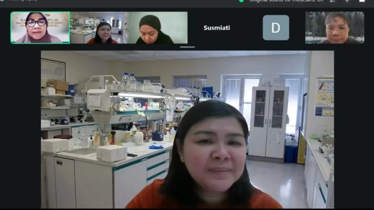 Tim Unand rapat bersama mitra luar negeri (LN) Dr Pierangeli, G. Vital dari Universitas Philipines Dilimiman secara virtual. (DOK UNAND)