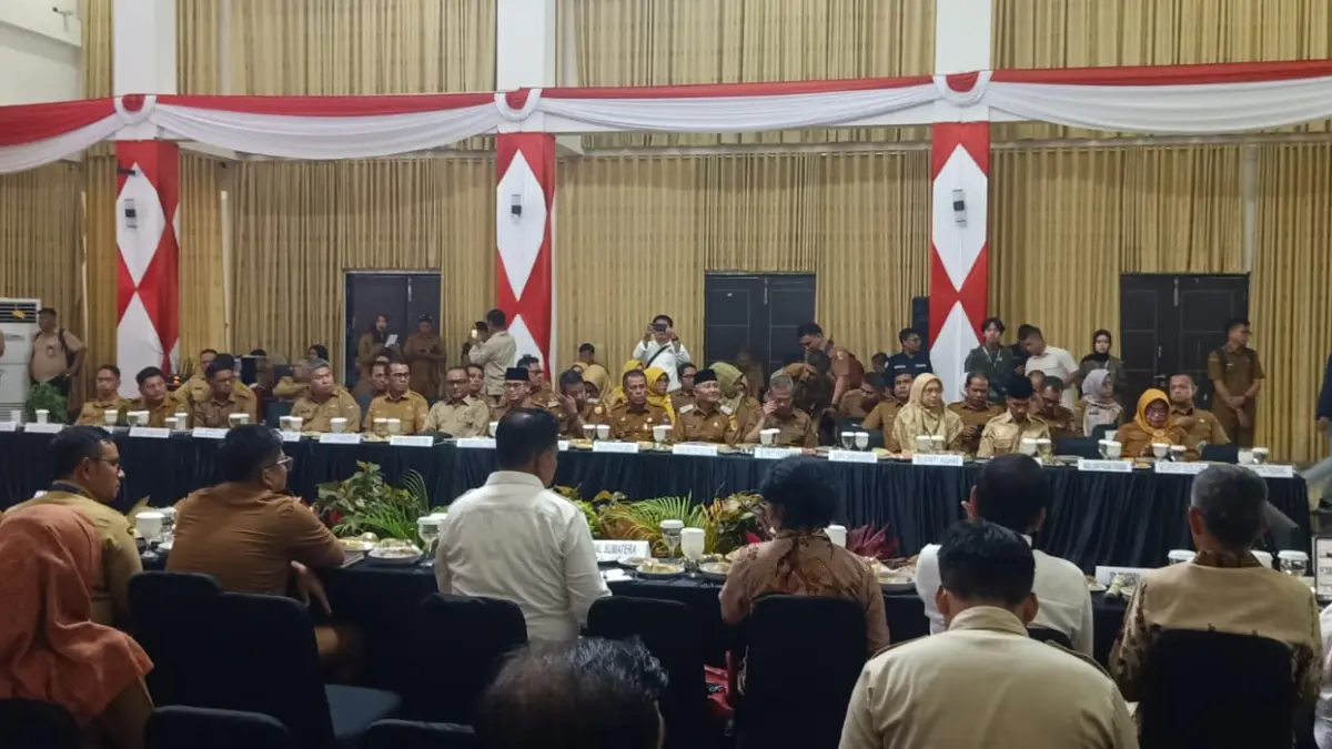 Wakil Wali Kota Payakumbuh Elzadaswarman menghadiri Rapat Koordinasi Pengelolaan Sampah se-Sumatera Barat di Padang Pariaman sebagai bentuk dukungan terhadap target Sumbar Bebas Sampah 2029.