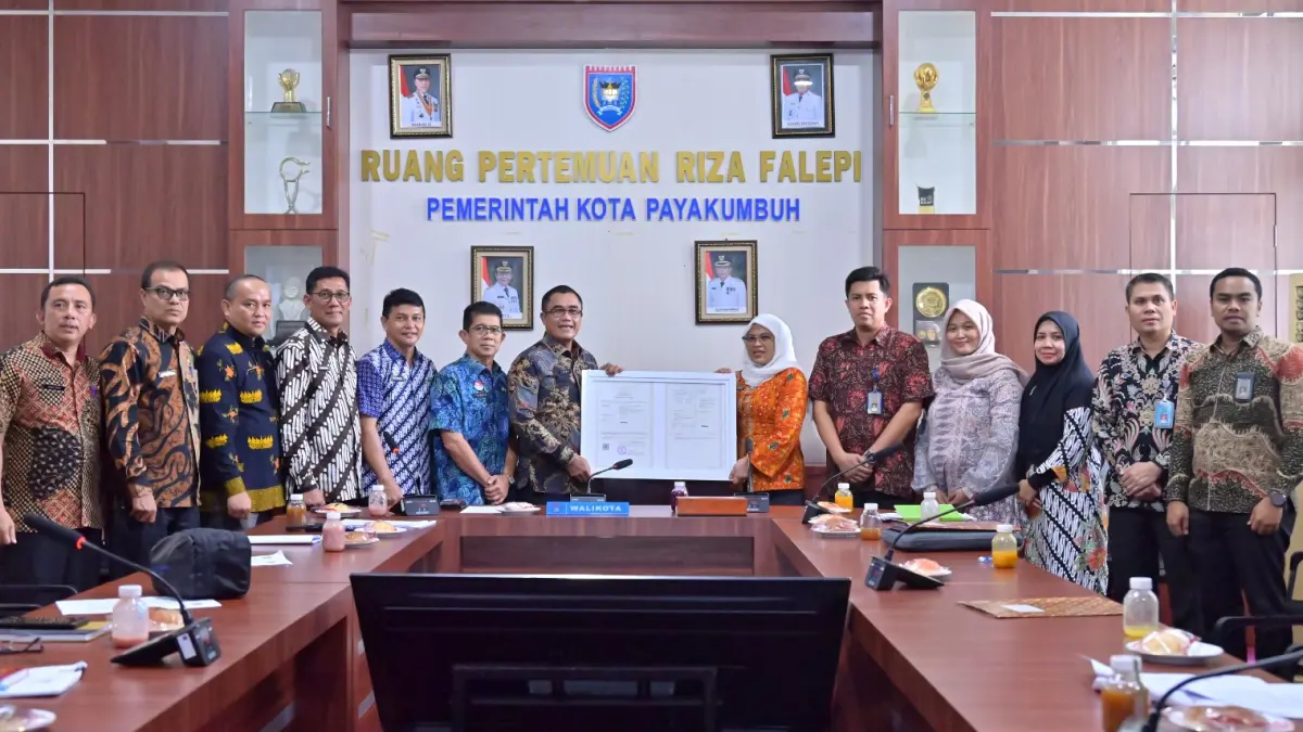 Sekretaris Daerah Kota Payakumbuh Rida Ananda menerima jajaran Kantor Wilayah Kementerian Hukum Sumatera Barat dalam penjajakan kerja sama pelindungan kekayaan intelektual di Balai Kota Payakumbuh.