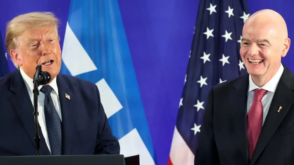Donald Trump bersama Presiden FIFA Gianni Infantino saat mengomentari taktik Inggris dan peran Harry Kane usai semifinal Piala Dunia 2026.(Foto: IG @gianni_infantino)