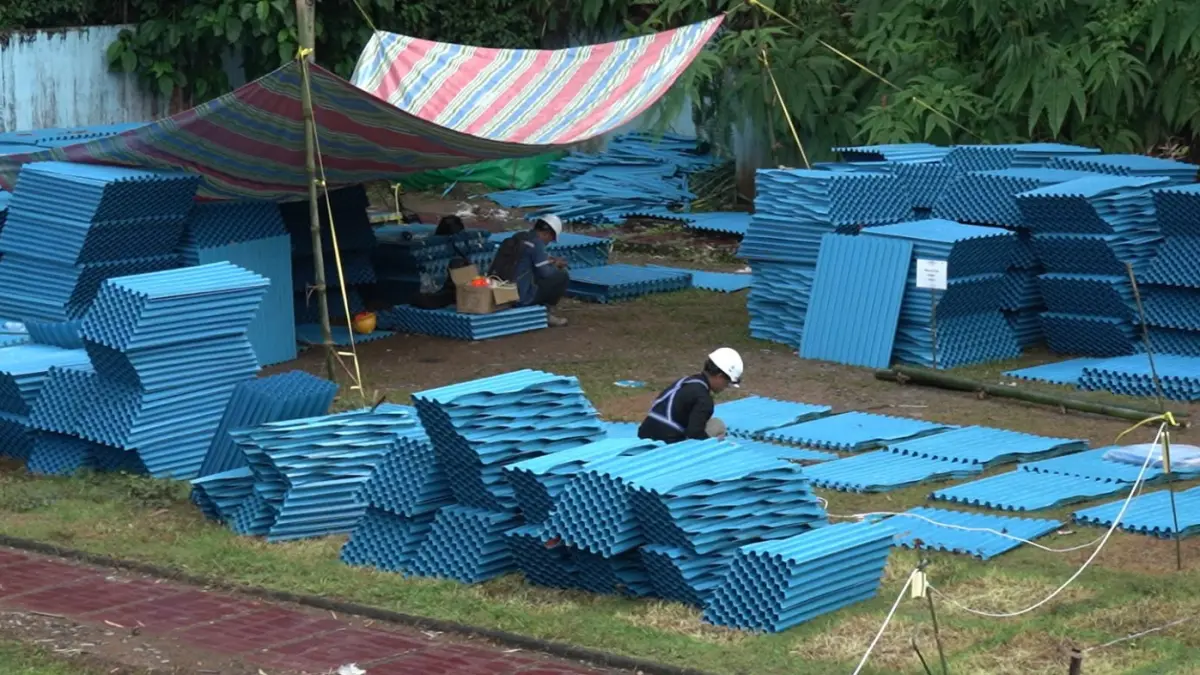 Petugas melakukan persiapan rehabilitasi Instalasi Pengolahan Air (IPA) Gunung Pangilun untuk memulihkan kapasitas produksi air bersih pascabencana di Kota Padang.