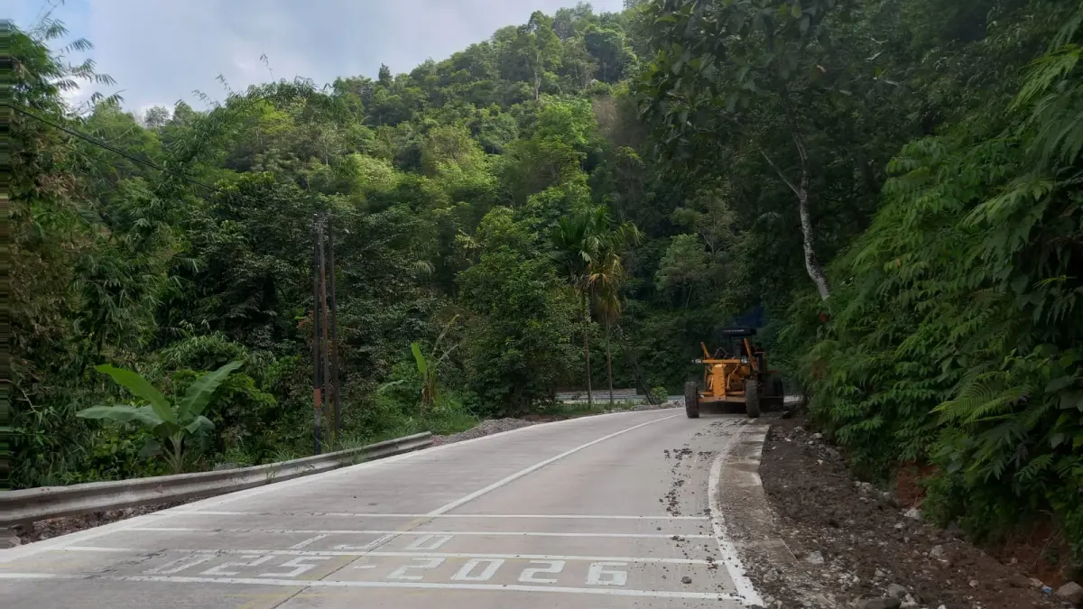Ruas Jalan Payakumbuh–Sitangkai di Kabupaten Limapuluh Kota selesai ditingkatkan melalui program Inpres Jalan Daerah (IJD), menghadirkan akses yang lebih aman, nyaman, dan lancar bagi masyarakat.