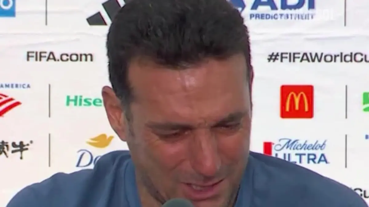 Lionel Scaloni menangis usai Argentina kalah 0-1 dari Spanyol di final Piala Dunia 2026 dan belum memastikan masa depannya sebagai pelatih.