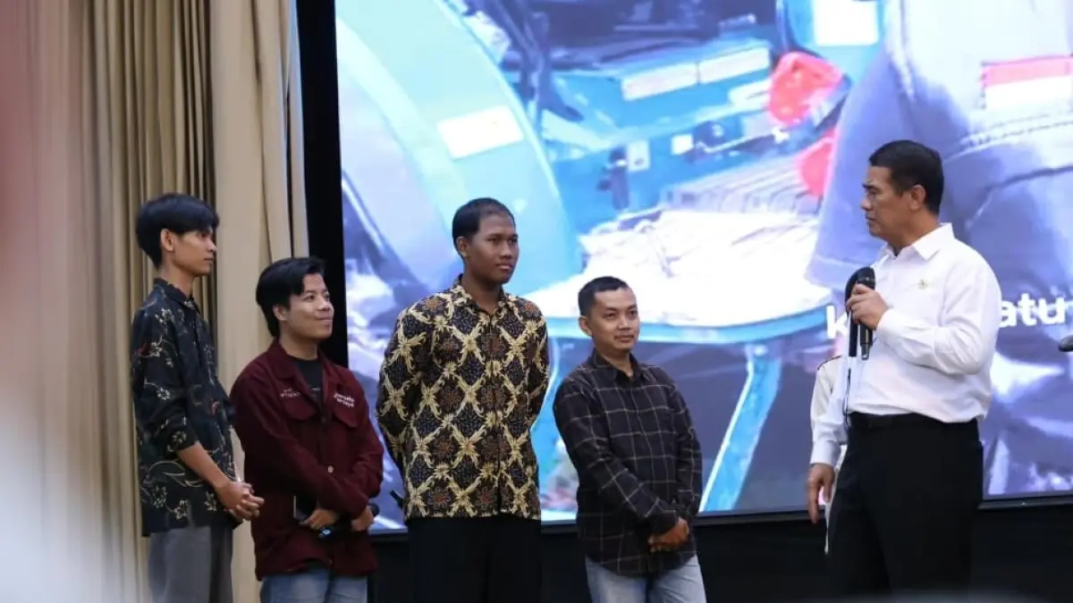 Menteri Pertanian Andi Amran Sulaiman dialog dengan peserta Pelantikan dan Rakernas I Pengusaha Tani Indonesia di Jakarta.(Foto: Humas)