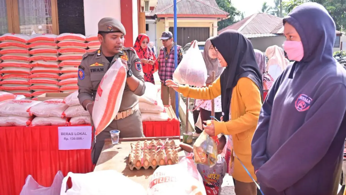 Pemerintah Kota Payakumbuh meluncurkan Simphoni Pangan bersamaan dengan pelaksanaan Gerakan Pangan Murah di halaman Kantor Camat Payakumbuh Barat, Rabu (22/7/2026).
