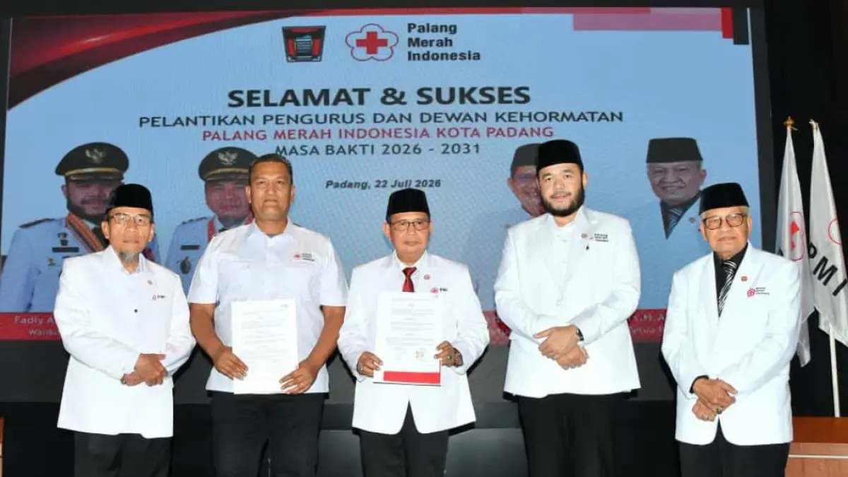 Wali Kota Padang Fadly Amran dan Wawako Maigus Nasir hadiri pelantikan Pengurus dan Dewan Kehormatan PMI Kota Padang periode 2026–2031 di The Axana Hotel Padang.(Foto: Diskominfo)