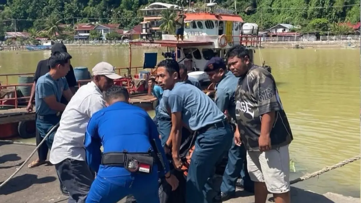 Mayat Pria Tanpa Identitas Ditemukan Mengapung di Pelabuhan Muara Padang