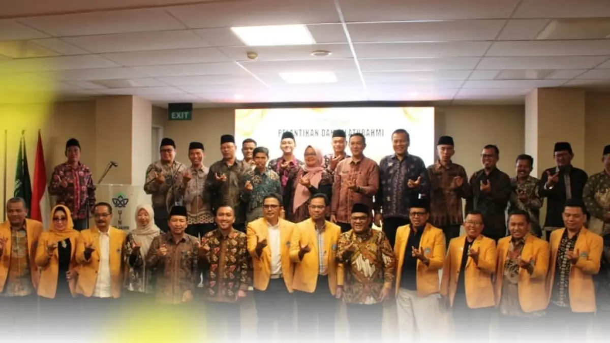 Rektor UNP Krismadinata menghadiri pelantikan DPW ILUNI IKIP/UNP Provinsi Jambi bersama pengurus alumni dan pimpinan UIN Jambi.(Foto: KKPS)