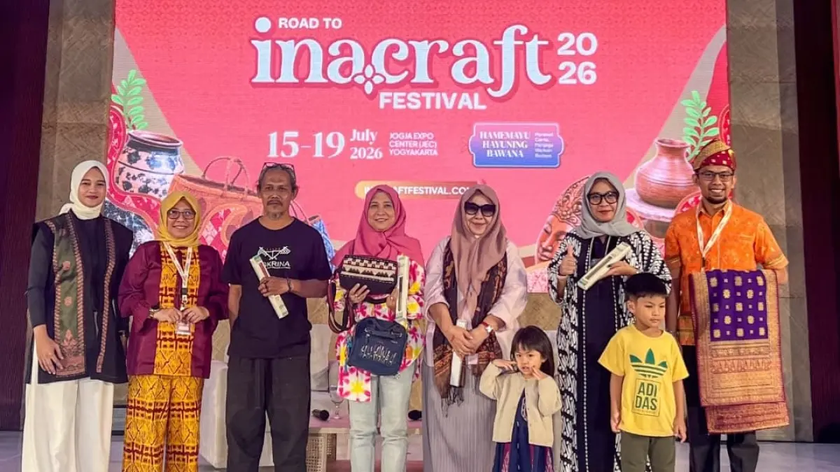 PTBA memanfaatkan INACRAFT Festival 2026 sebagai ajang memperkenalkan produk UMKM binaan sekaligus memperluas peluang kolaborasi dan investasi.(Foto: Corcom PTBA)