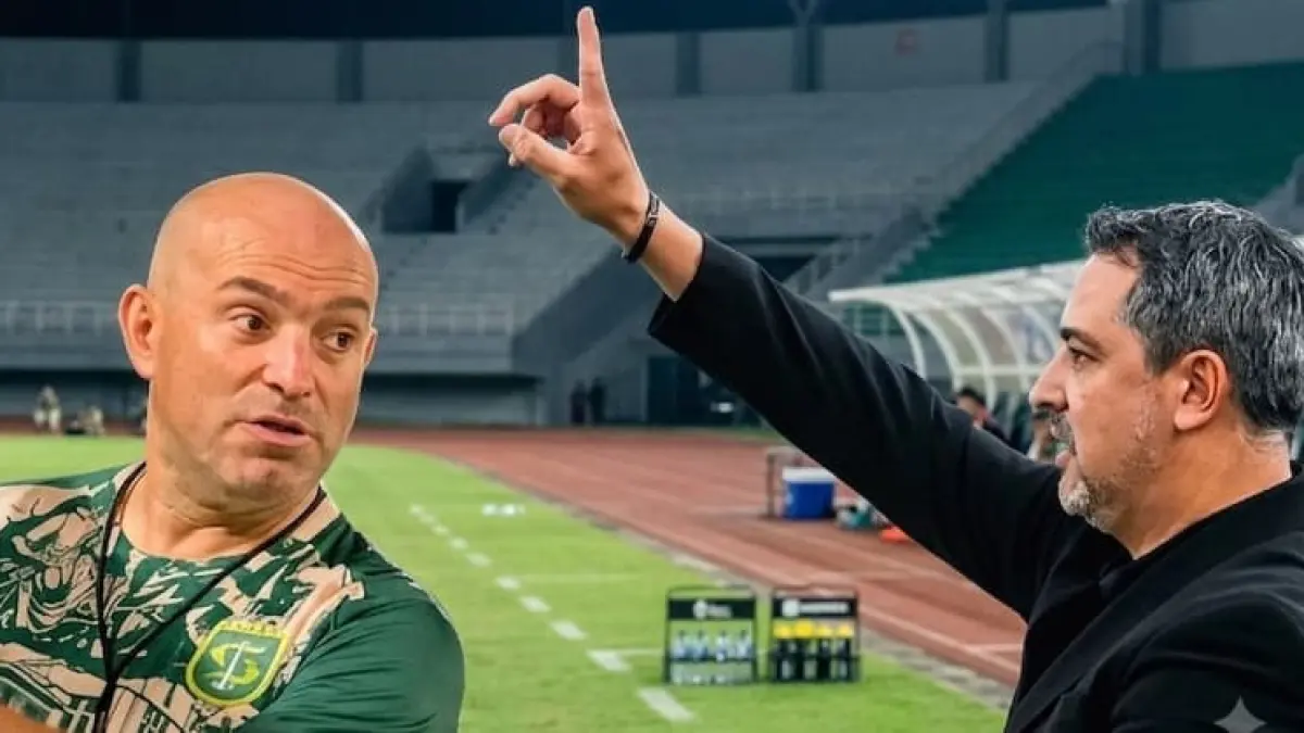 Bernardo Tavares Marcos Santos sama-sama optimitis hadapi laga Persebaya Surabaya vs Arema FC di semifinal Piala Presiden 2026 di Stadion Kapten I Wayan Dipta, Gianyar, Bali, Selasa (4/8/2026) pukul 20.00 WIB. (Foto Persebaya dan Arema FC, digabung AI)