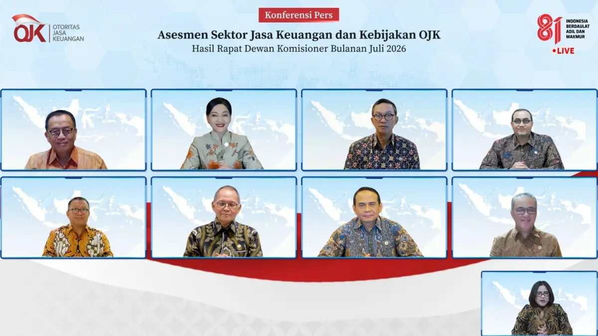 Ketua Dewan Komisioner OJK Friderica Widyasari Dewi menyampaikan hasil asesmen sektor jasa keuangan dan kebijakan OJK dalam Konferensi Pers Hasil Rapat Dewan Komisioner Bulanan Juli 2026, Selasa (4/8/2026).