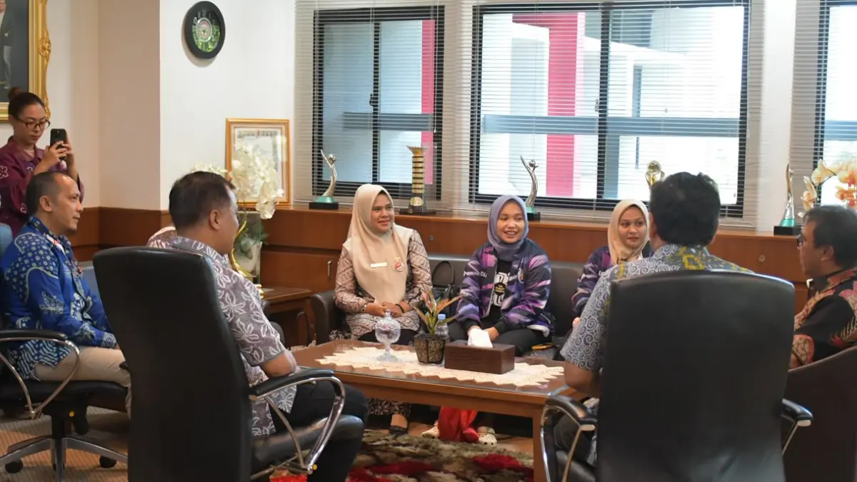 Yolla Cynthiana dan Ochi Ramadhani dilepas untuk mewakili Indonesia pada Hanoi International Martial Arts Festival 2026 di Vietnam.