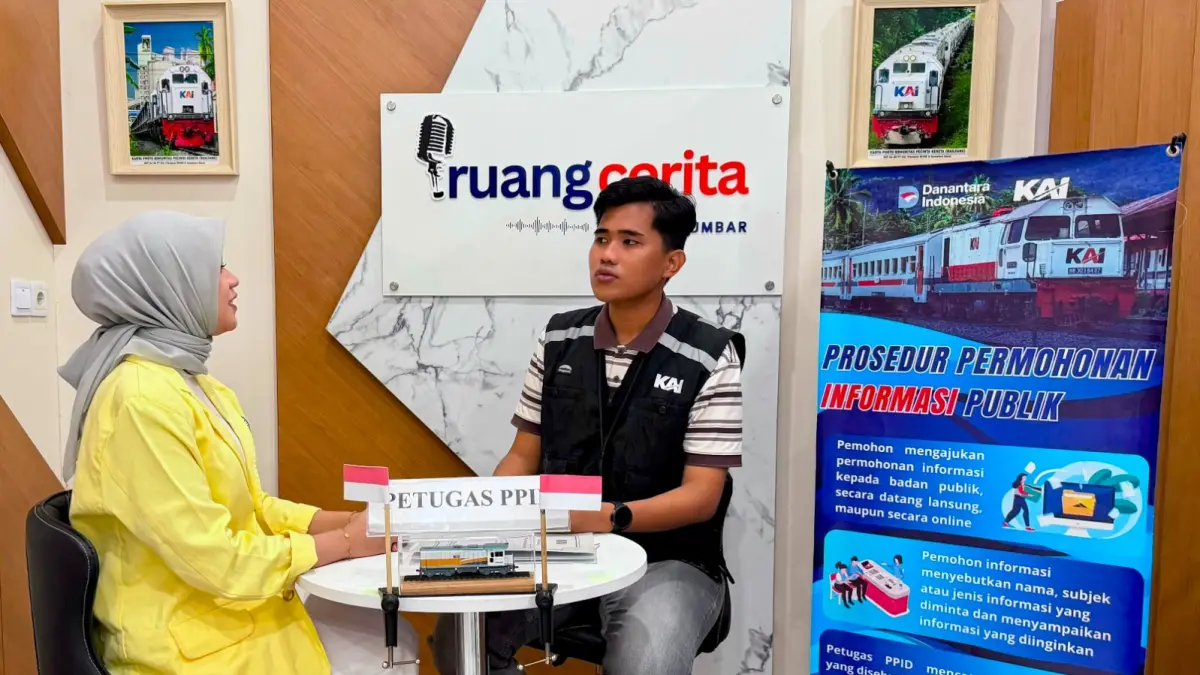 KAI Divre II Sumbar memperkuat layanan PPID dengan berbagai kanal digital, ruang disabilitas, dan layanan gratis untuk mempermudah akses informasi publik.