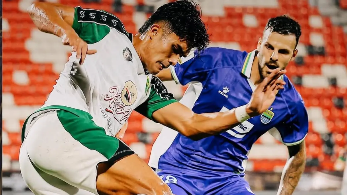 Persebaya juara Piala Presiden 2026 usai mengalahkan Persib Bandung 6-5 lewat adu penalti setelah bermain imbang 1-1 hingga 120 menit.(Foto: @officialpialapresiden)