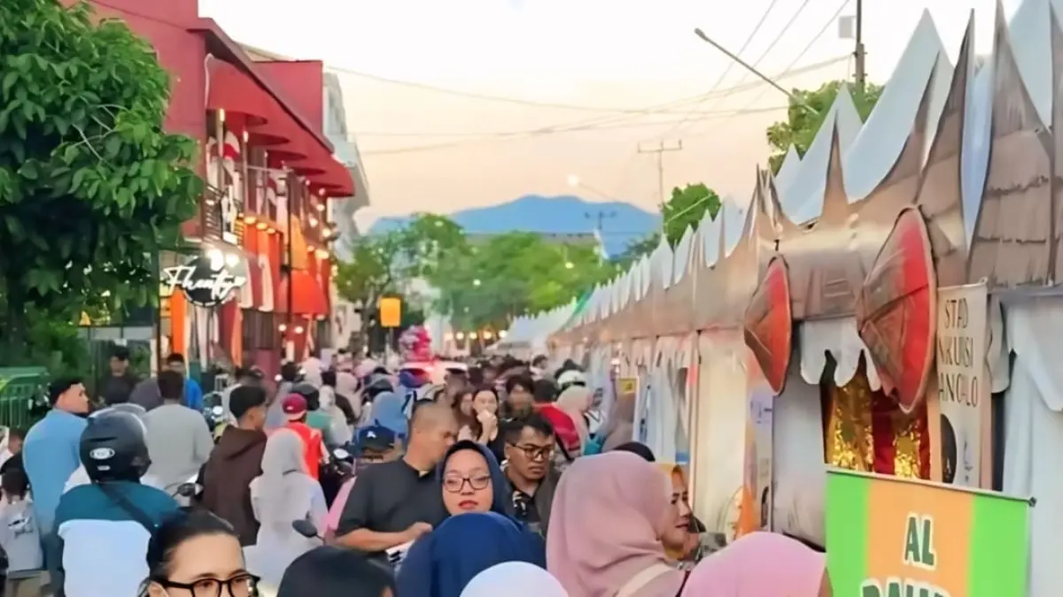Padang Gastronomy Market yang digelar memeriahkan Hari Jadi Kota (HJK) Padang ke-357 berlangsung sejak Jumat (7/8/2026) hingga Senin (10/8/2026). (Foto: IST)