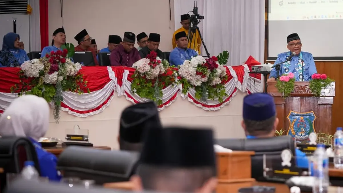 Afriansyah Noor meminta pemda memetakan kebutuhan tenaga kerja dan siapkan SDM hadapi perubahan pasar kerja, termasuk green jobs, saat berkunjung ke Tanjung Jabung Barat, Jambi, Senin (10/8/2026).