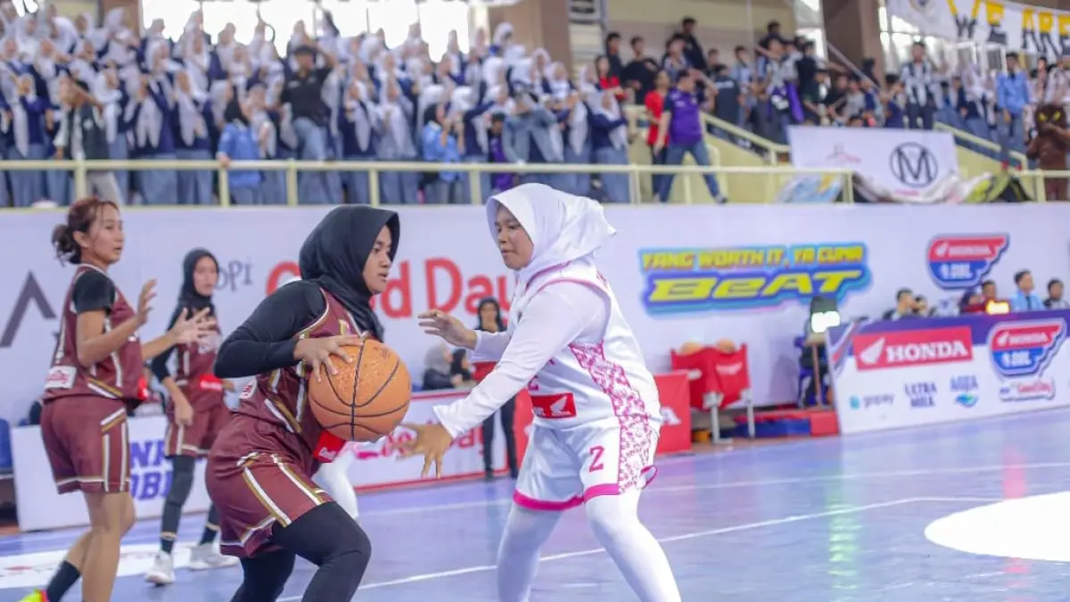 Tim putri SMAN 1 Solok menang 11-5 atas SMAN 10 Padang di DBL West Sumatra 2026. (Foto: DBL for Padek)
