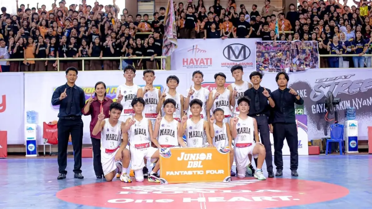 Pemain SMP Maria meraih kemenangan 35-14 atas SMP Telkom Padang dan lolos ke Fantastic Four Junior DBL Padang 2026. (Foto: DBL for Padek)