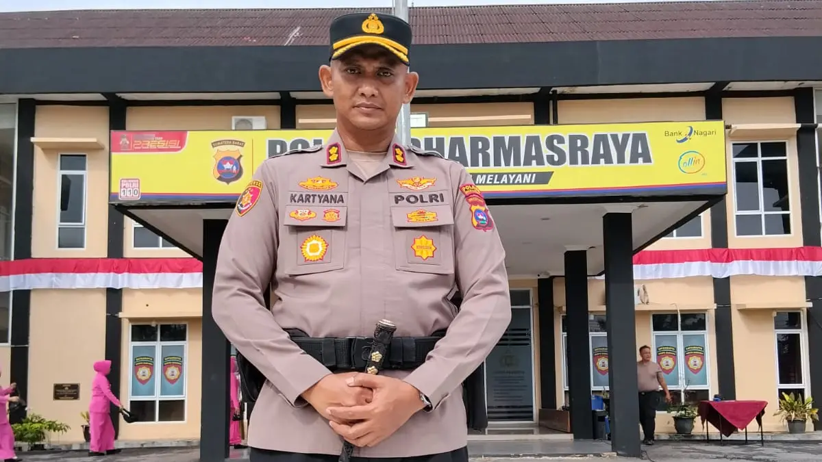 Kapolres Dharmasraya AKBP Kartyana Widyarso Wardoyo Putro mengingatkan masyarakat meningkatkan kewaspadaan selama rangkaian perayaan HUT ke-81 Kemerdekaan Republik Indonesia pada Senin (17/8/2026).