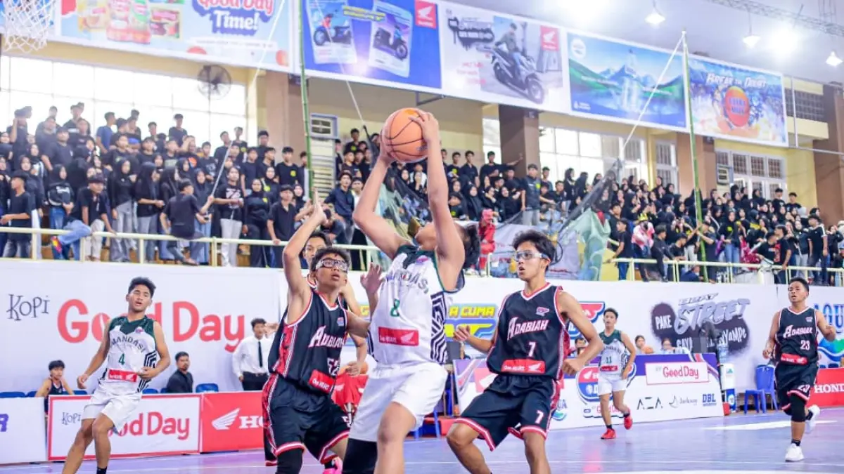 SMAN 2 Sijunjung meraih kemenangan pada lanjutan Honda DBL with Kopi Good Day 2026 West Sumatera saat menghadapi SMA Adabiah 1 Padang, Sabtu (15/8/2026). (Foto: DBL for Padek)