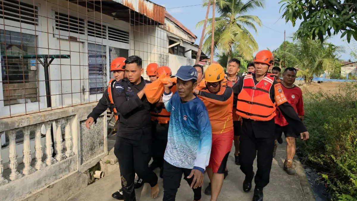 Bocah 11 tahun yang hilang terseret arus Sungai Batang Kuranji, Padang, ditemukan meninggal pada pencarian hari kedua.