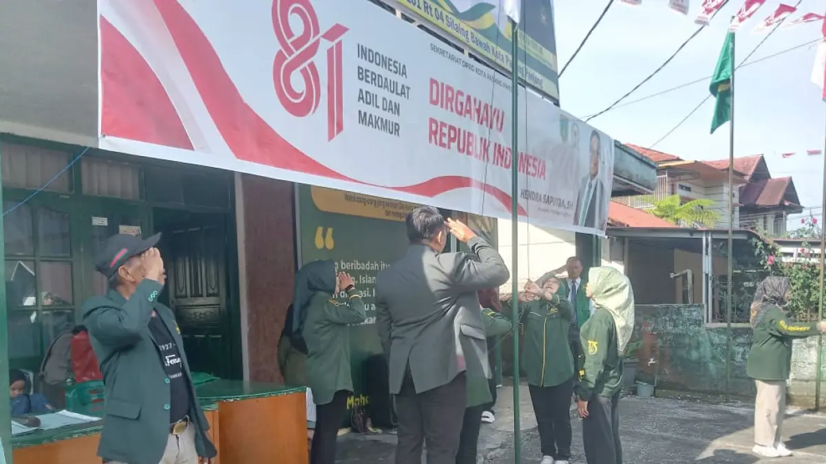 DPC PBB Padangpanjang menggelar upacara HUT ke-81 RI, dilanjutkan diskusi politik dan kegiatan penguatan soliditas kader.