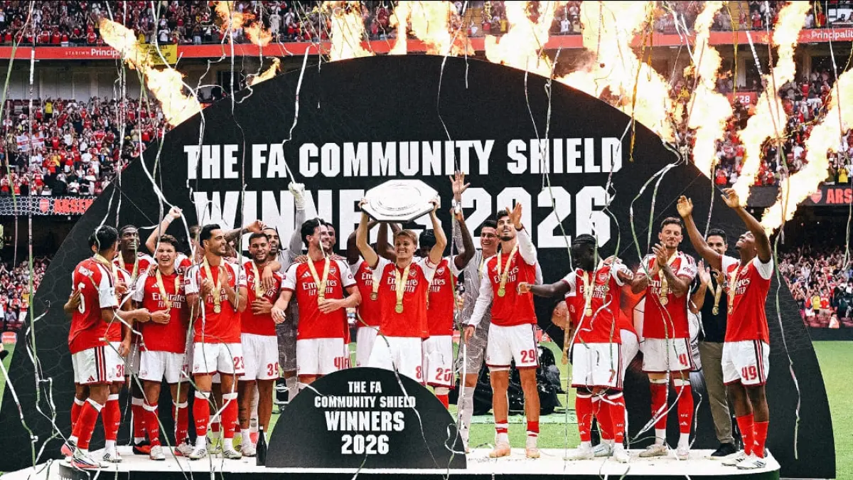 Pemain Arsenal merayakan gelar Community Shield 2026/2027 setelah mengalahkan Manchester City 3-0 di final yang berlangsung di Cardiff. (Foto: X @arsenal)