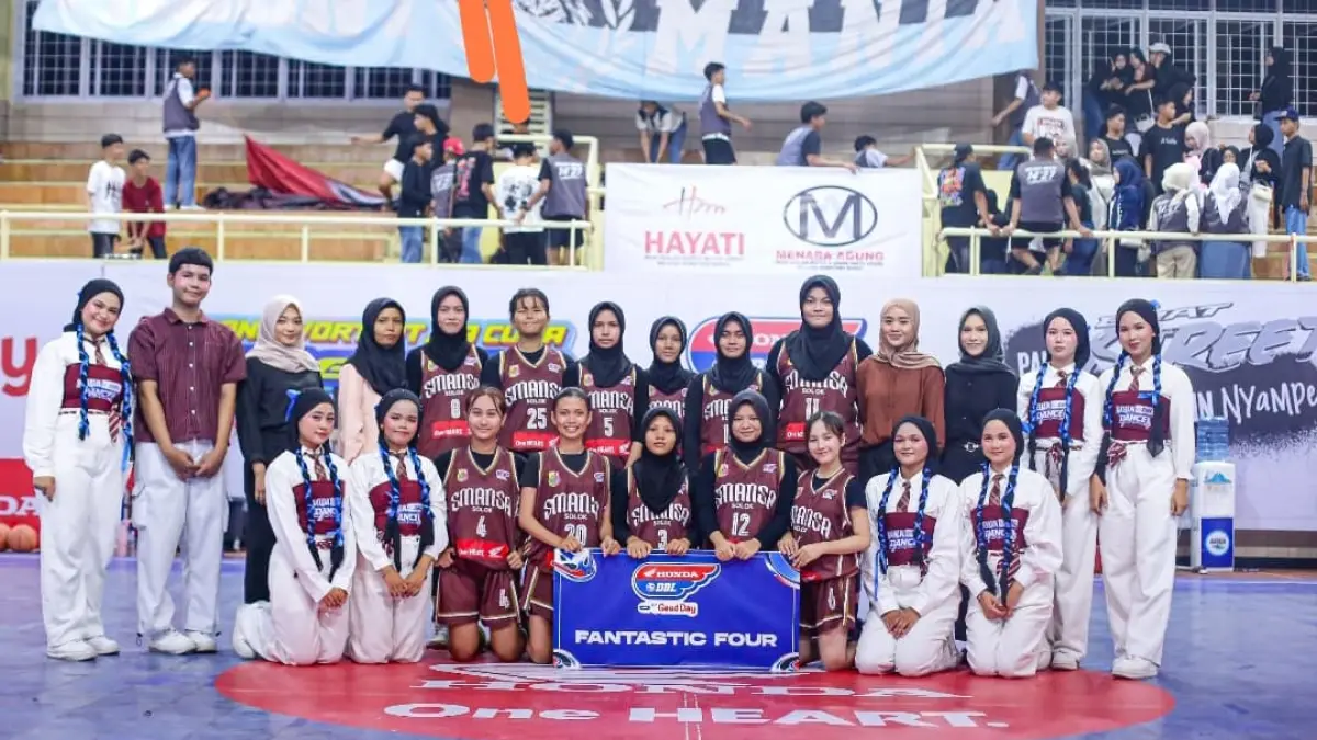 Tim putri SMAN 1 Solok keberhasilan lolos ke babak Fantastic Four Honda DBL with Kopi Good Day 2026 West Sumatra di GOR Prayoga Padang.(Foto: DBL for Padek)