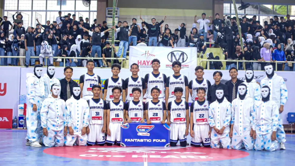 Pemain MA Ar Risalah mengalahkan SMAN 9 Padang 57-28 pada Honda DBL With Kopi Good Day 2026 West Sumatra. (Foto: DBL for Padek)