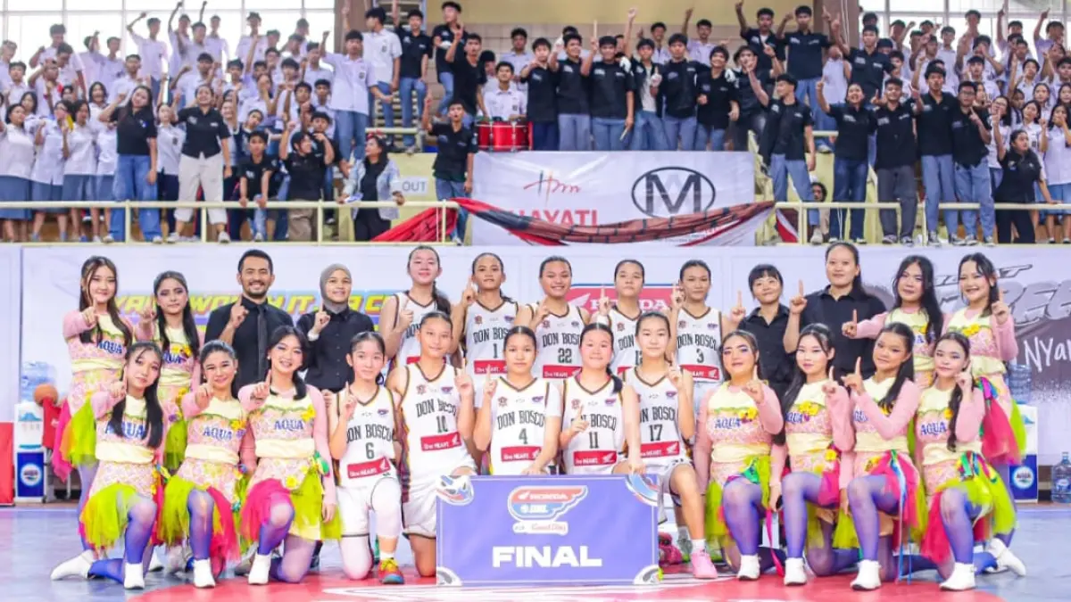 Tim putri SMA Don Bosco Padang memastikan tiket Fantastic Four Honda DBL West Sumatera 2026 setelah menang 72-5 atas SMAN 1 Solok. (Foto: DBL for Padek)