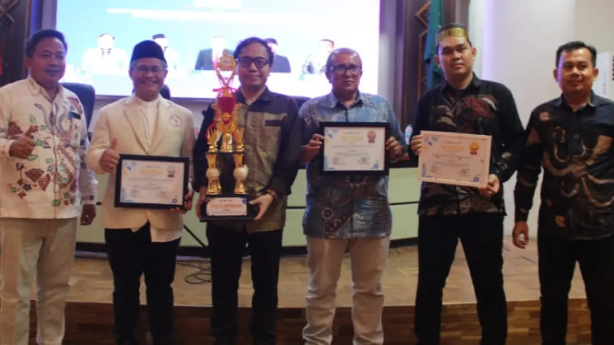 Fakultas Ushuluddin dan Studi Agama (FUSA) Universitas Islam Negeri (UIN) Imam Bonjol Padang meraih Juara Umum III Kompetisi Ilmiah Nasional Mahasiswa Ushuluddin (KINMU) V Tahun 2026. (Foto: Humas)