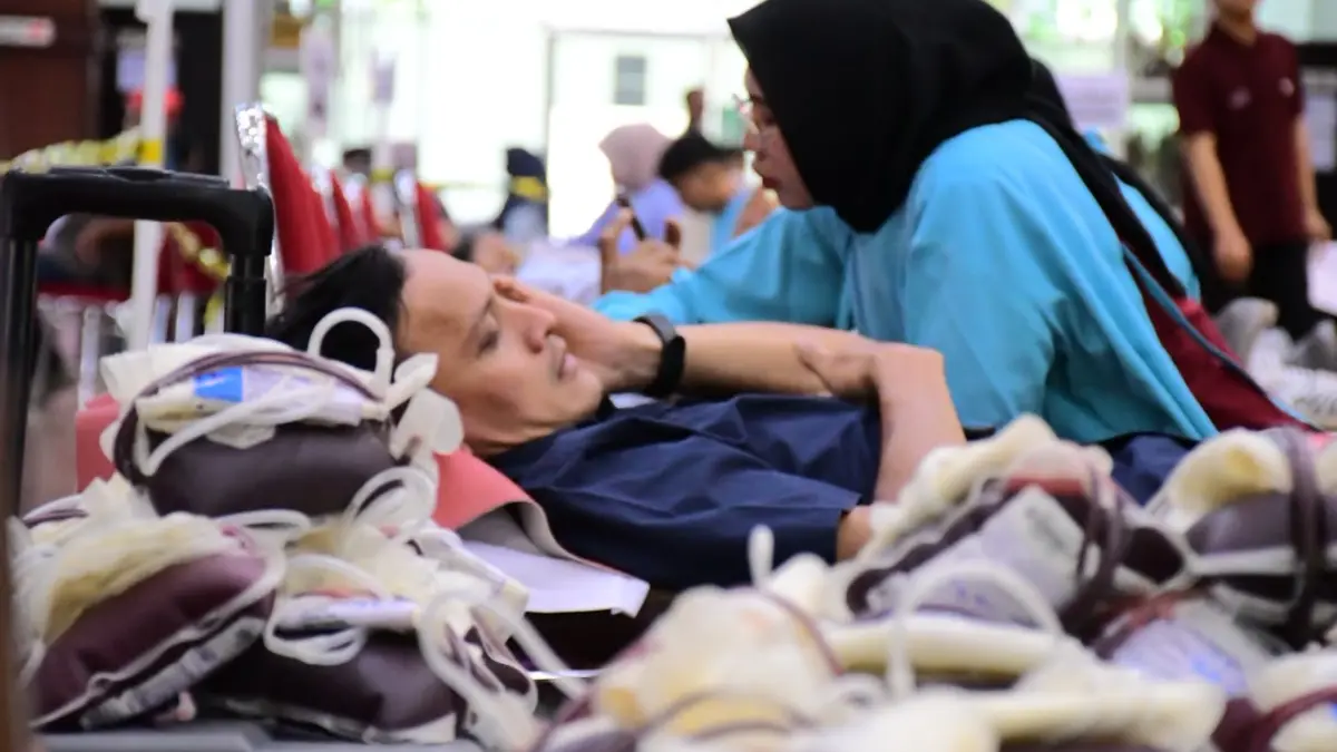 Kegiatan donor darah SPSP di GSG PT Semen Padang, Rabu (19/8/2026), menghimpun 326 kantong untuk membantu memenuhi kebutuhan darah PMI Kota Padang.