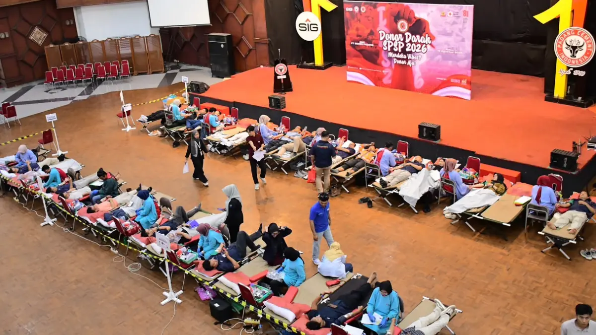 PT Semen Padang melalui SPSP mengumpulkan 326 kantong darah dalam kegiatan donor darah di GSG PT Semen Padang, Rabu (19/8/2026).
