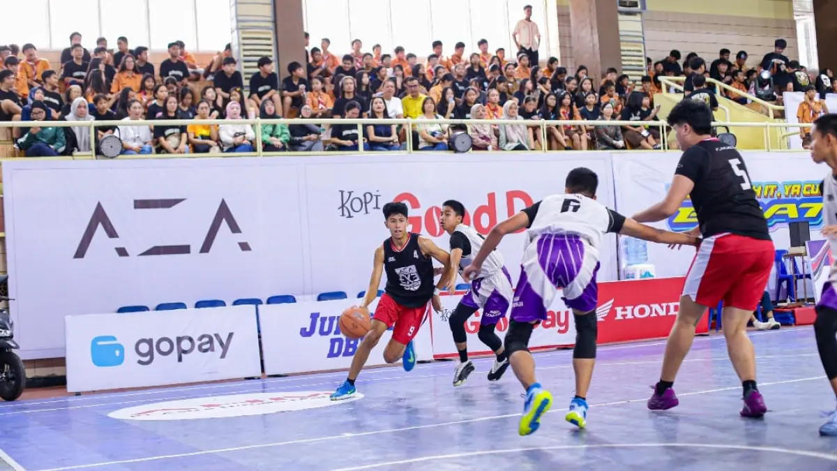 SMA Don Bosco Padang ke final usai meraih kemenangan 13-1 atas SMA IT Insan Cendikia Payakumbuh.(Foto: DBL for Padek)